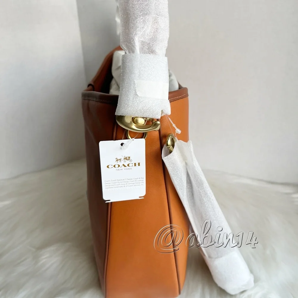 NWT Coach Leather Soft Tabby Hobo Shoulder Crossbody Bag - Picture 3 of 9